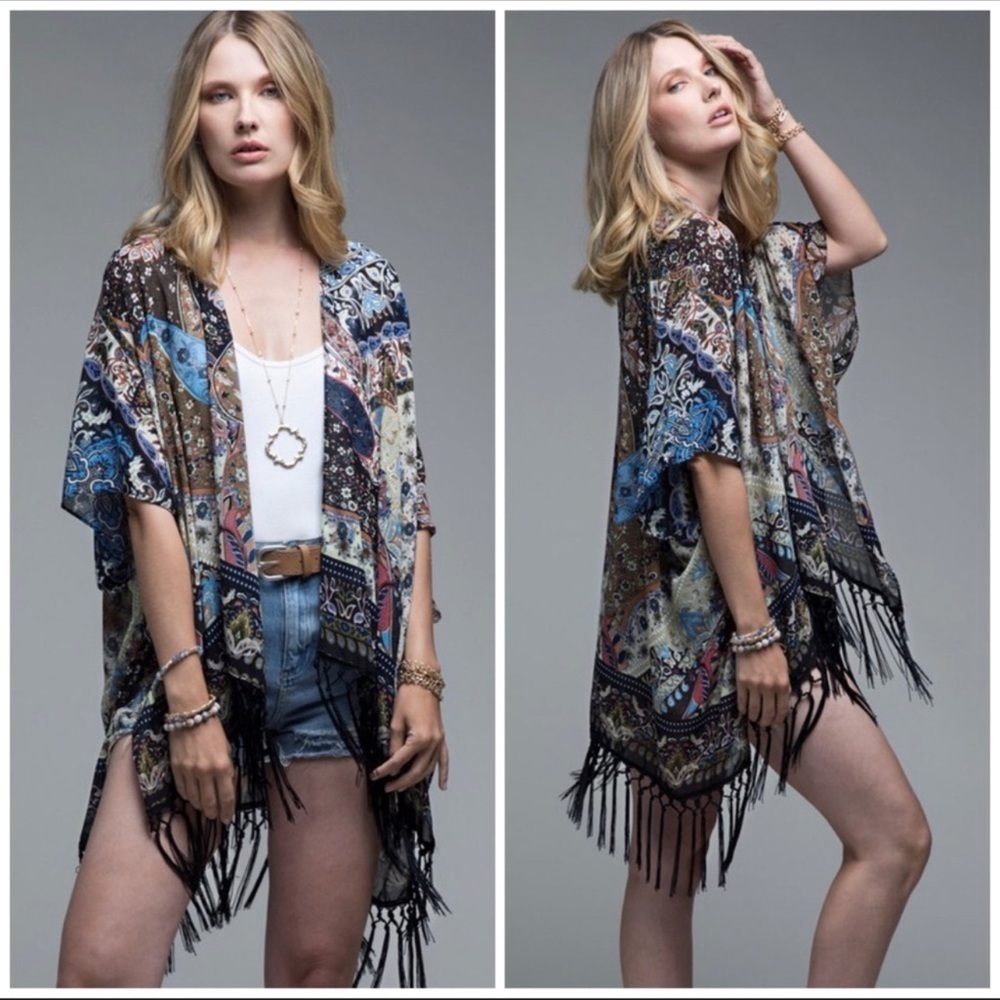 Paisley Print Fringe Short Kimono